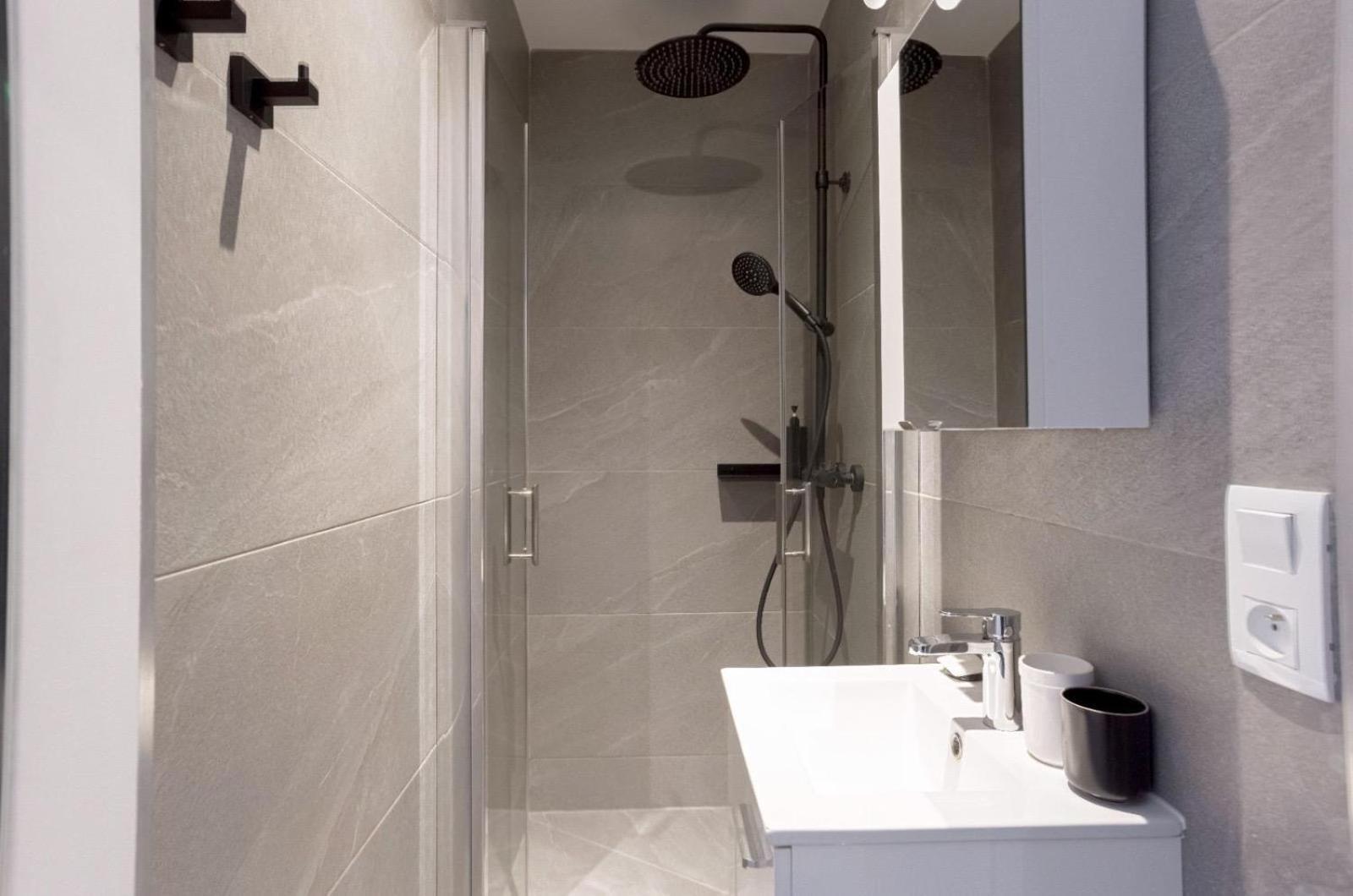 Duboy D Angers 2 Bedrooms *