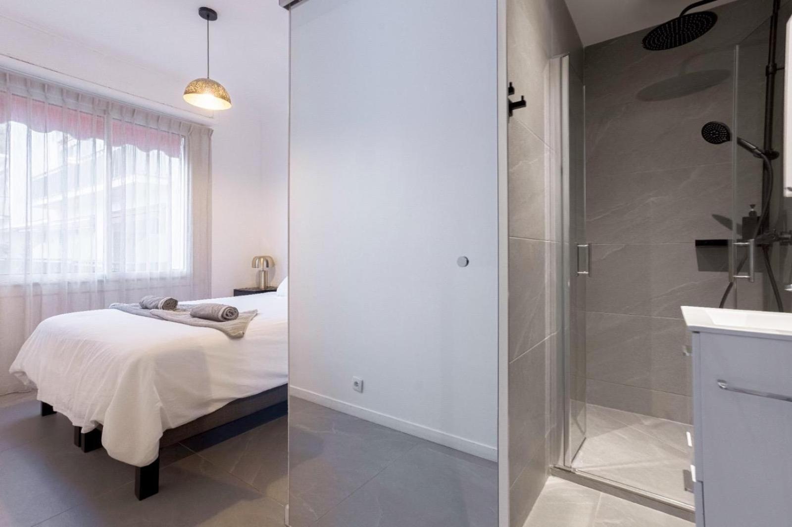 Duboy D Angers 2 Bedrooms Cannes