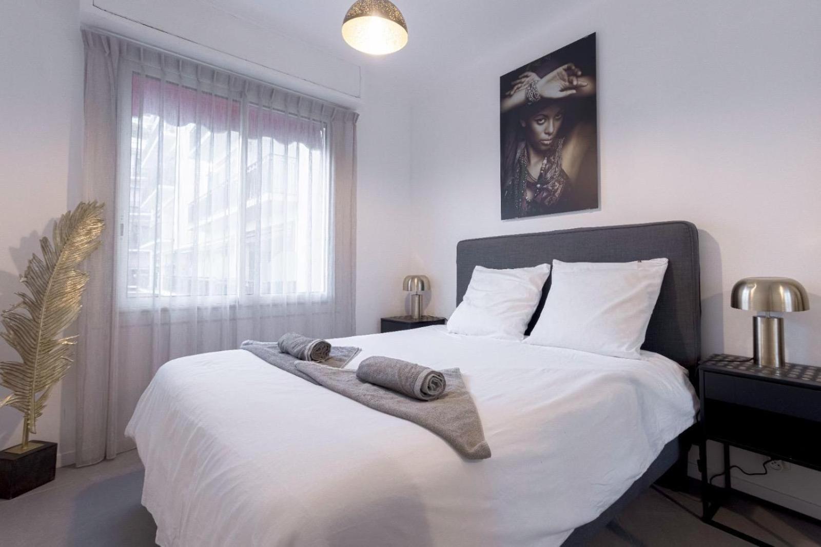Duboy D Angers 2 Bedrooms Appartement *